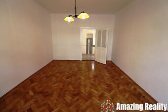Pronájem bytu 2+kk, 50 m2, v ul. Žitomírská na Praze 10 - Vr - 4