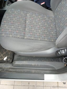 Prodám Volkswagen Sharan, r.v 2003 - 4