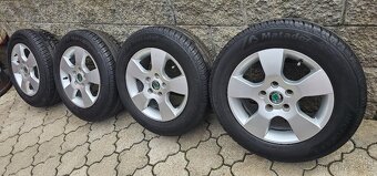 Originál alu ŠKODA O2 5x112 195/65 R15 letní - 7mm - 4