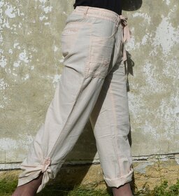 Letní světle lososové kalhoty značky HaM vel. 44 - 4