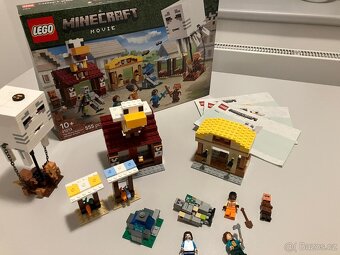 LEGO Minecraft Movie 21273 Útok na vesnici - 4