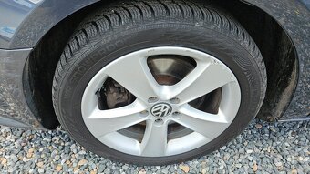 VOLKSWAGEN PASSAT CC 2,0 TDI 103 kW 4x4 - 4