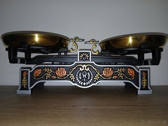 Staré váhy.Květiny 1. - 4