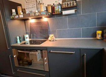 Moderní černá matná linka se spotřebiči,5858 - 4