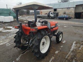 traktor KUBOTA GL25 koní - 4