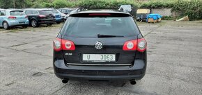 VW Passat 3C var INDIVIDUAL R32 VR6 DSG 1.majitel TOP STAV - 4