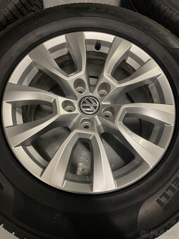 Original zimni vw Amarok r17 5x120 Pirelli 245/65/17 95% - 4