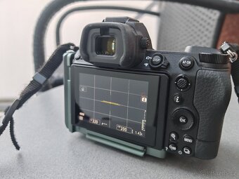 Prodej Nikon Z7 II + baterie + L destička + SD karta - 4