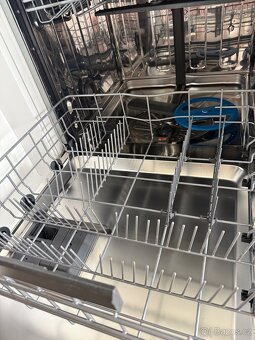 Myčka Electrolux vestavná 65cm KESC9200L - 4