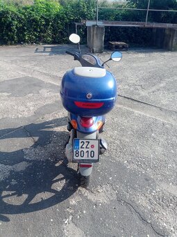 Piaggio Vespa 50 - 4