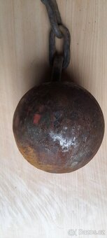 Železná koule s řetězem 35 kg - 4