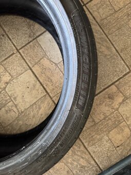 225/40 r18 - 4