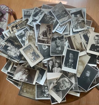 Staré fotografie + kabinetky lidé - různé doby - 4