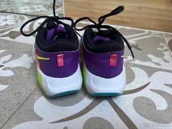 Vynikající tenisky na basketball NIKE, vel. 38 - 4