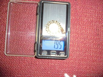 Prodám zlatý přívěšek na krk - 4