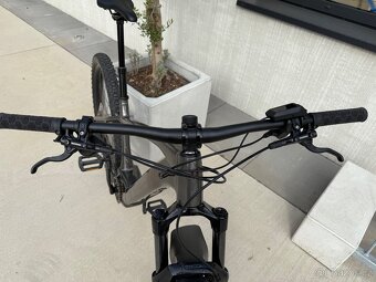 Elektrokolo Trek Marlin + 8 vel. L - 4