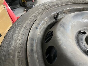 Set zimních pneu Nokian WR D4 na dojetí 165/60R15 - 4