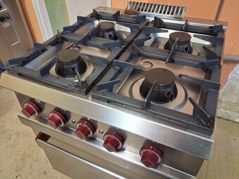 Gastro sporák Diamond, 4x plyn. hořák, elektrická pec 6x GN - 4