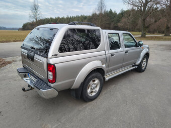 Nissan Double Cab 2.5 TDi - 4