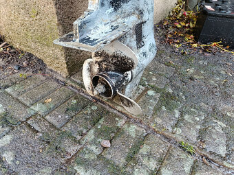 Lodní motor 25hp - 4