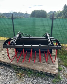 Krokodýl s přidržovačem - 4