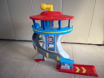 Věž tlapková patrola - 4