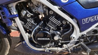 Honda VF500 F, rok výroby 1984 - 4