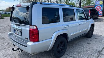 Jeep Commander USA verze - 4