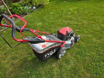 Sekačka VeGA 545 SXH 6v1, benzínová, pojezd - 4