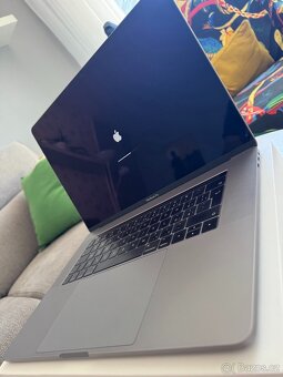 MacBook Pro 15" CZ | 16 GB | 256 GB | Touch Bar | 2016 - 4