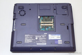 Notebook Sony VAIO PCG-8A2L na náhradní díly - 4