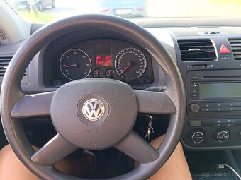 Volkswagen golf V 1.9 TDI 77 kw, nová STK - 4