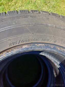 Prodám sadu zimních pneu 215/65R16C Falken - 4
