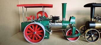 Starý parní válec a traktor WILESCO - 4