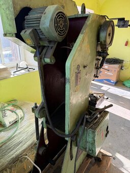 Výstředníkový lis SMERAL LENR 10 - 4