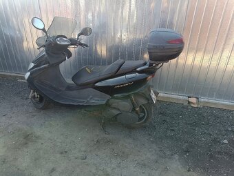 Yamaha Majesty 125 - 4