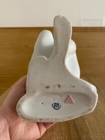 Keramická soška ženy Royal Dux - 4