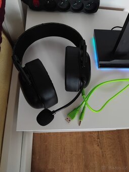 Herní sluchátka Battrelon a podstavec - 4