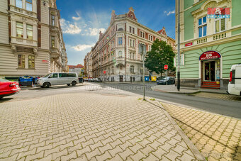 Prodej bytu 3+1, 117 m², Plzeň, ul. Kardinála Berana - 4