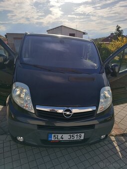 Opel Vivaro 2,5 CDTI - 4