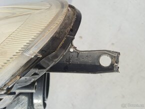 TOYOTA YARIS 04/02 - 01/06 - Predne prave svetlo - 4