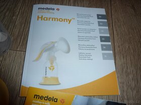 Ruční odsávačka mateřského mléka Medela Harmony - 4