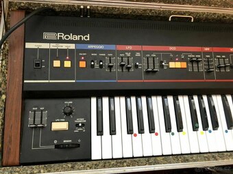 Syntezátor Roland Juno 60 - 4