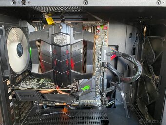 Kompletní PC s 3D obrazovkou - 4