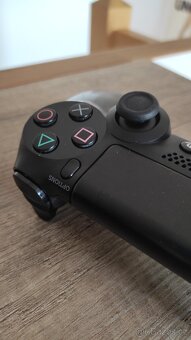 PlayStation 4 (PS4) - 4