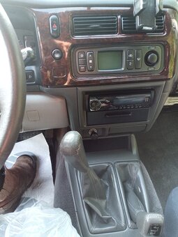 Mitsubishi Pajero Sport 2,5TD - 4