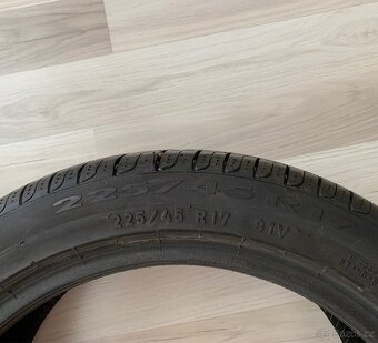 Letní pneu 225/45/17 PIRELLI P7, Top stav 99% - 4