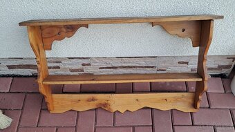 Různé židle po jedom kuse - 4