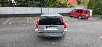 Volvo V70 D5 120kW, 2005, 216 000km, velmi pěkný stav - 4