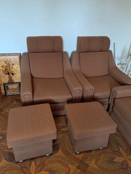 rozkládací válenda s křesly a taburety - 4